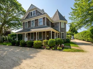 82 Powell Ave, Southampton, NY 11968