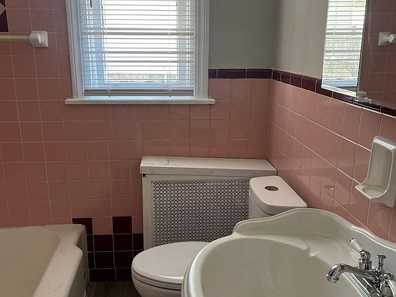 4th image of 1202 Franklin Ave APT 2
