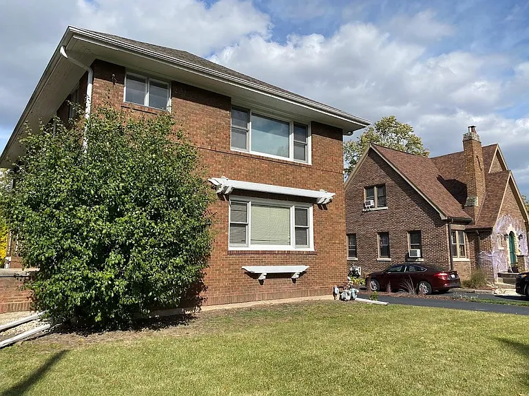 2154 Maple Rd #1 — Photo 14