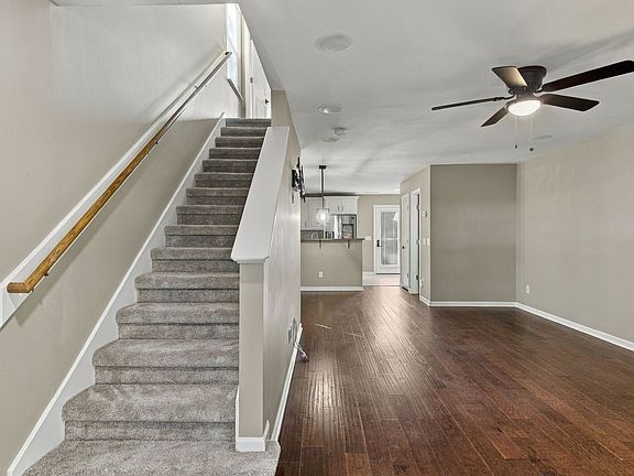 5th image of 302 Mapleton Aly