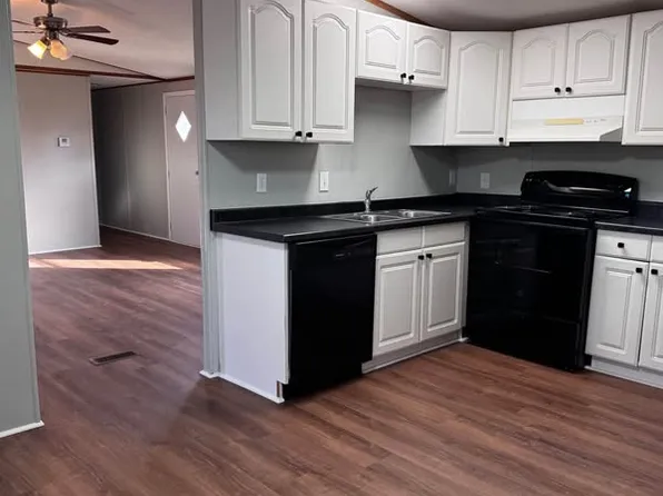 503 Rogers Rd, Newark, TX 76071