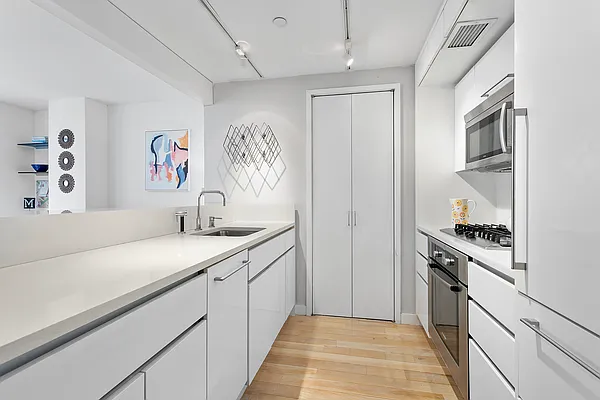 Rented by Douglas Elliman | media 20