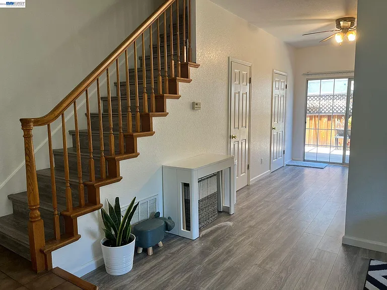 43576 Bryant St — Photo 2