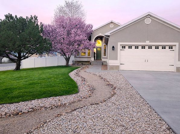 867 Poplar Ln