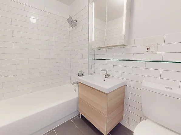 315 Seigel Street image 11 of 12
