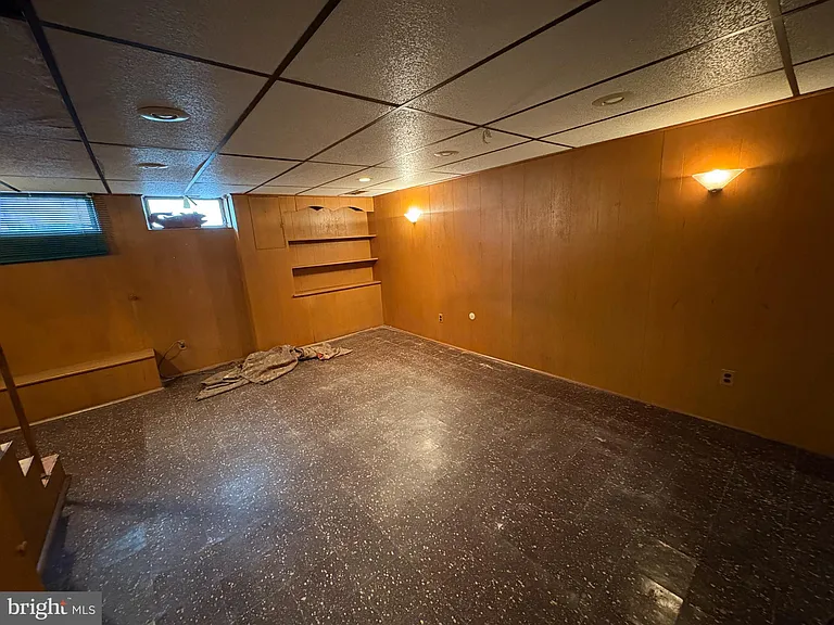 1053 Taylor Dr — Photo 13