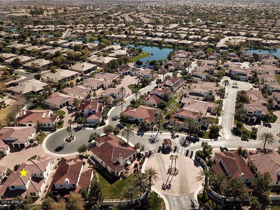2nd image of 1777 W Ocotillo Rd Unit 3