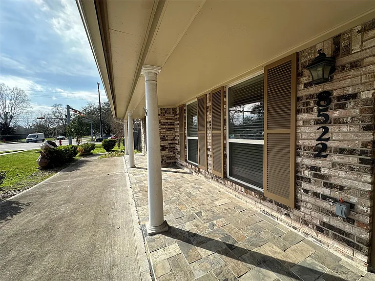 8522 Westview Dr — Photo 29