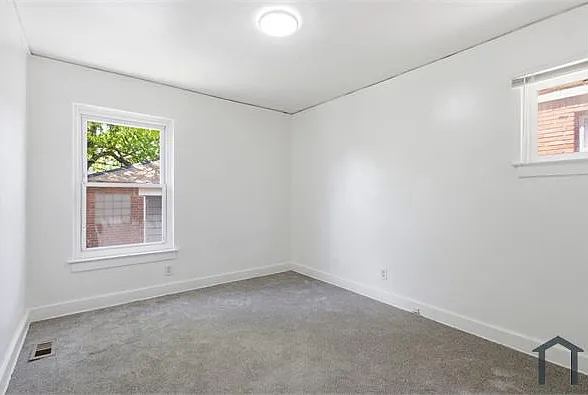 15087 Pinehurst St — Photo 9