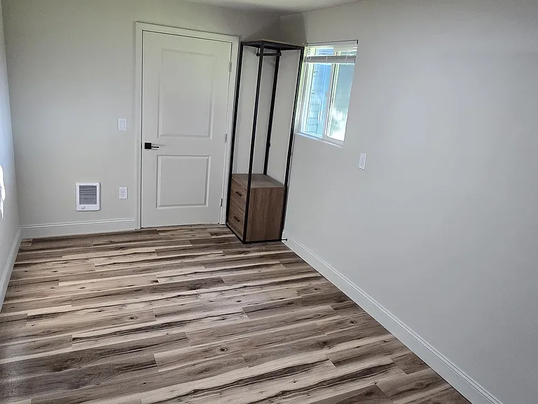 857 NW Tyler Ave #0 — Photo 14