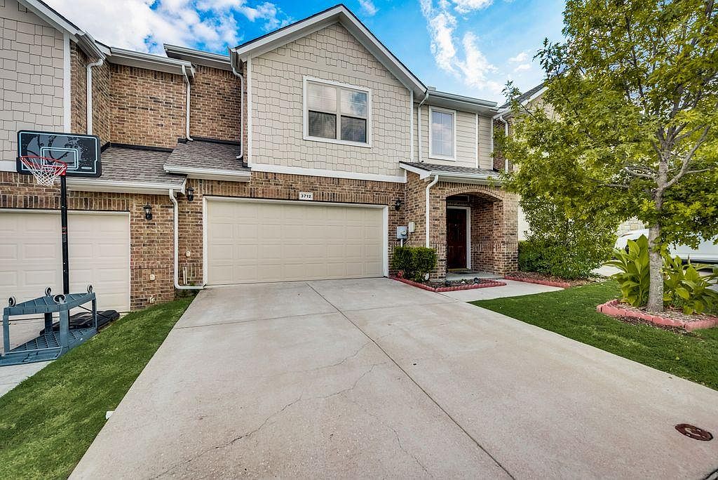 ⭐︎⭐︎⭐︎✕2 3732 Ruby AVENUE, Racine, WI 53402 - MLS# 1929112 - Coldwell