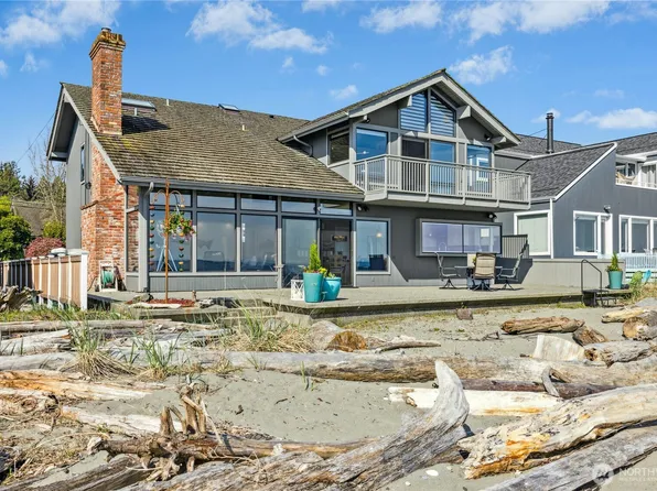 15630 Point Monroe Drive NE, Bainbridge Island, WA 98110