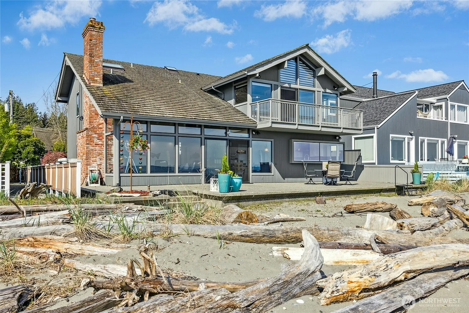 15630 Point Monroe Drive NE photo 1