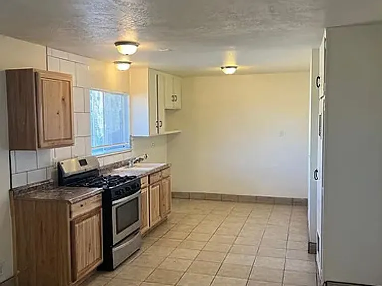 13360 Navajo Rd — Photo 2