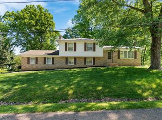 8514 Shadyview Ave NW, Clinton, OH 44216