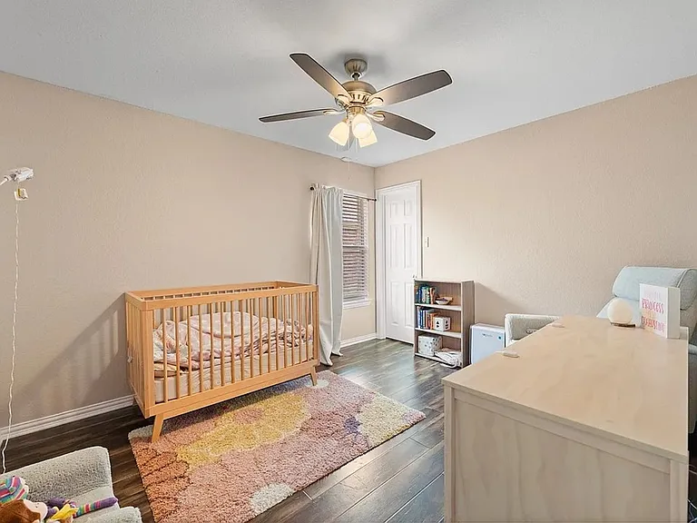 3205 Chesington Dr — Photo 11