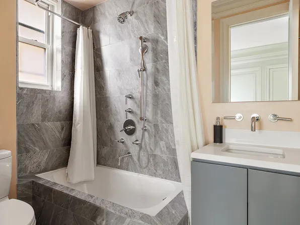 29 East 64th Street image 10 of 15