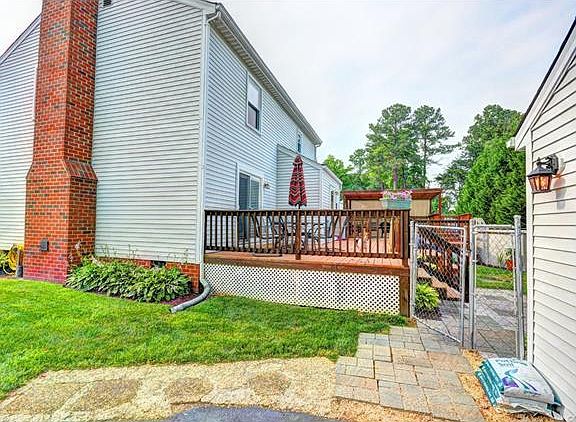 3rd image of 6311 Habersham Dr