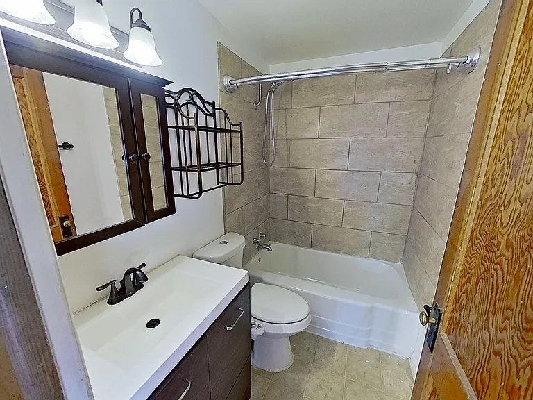 1345 Chase St — Photo 17