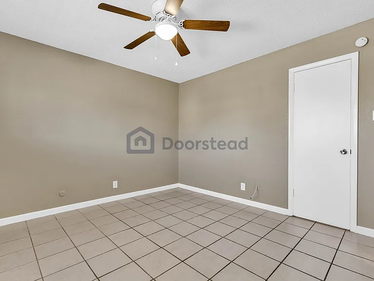 9400 Montrose Ct #27 — Photo 24