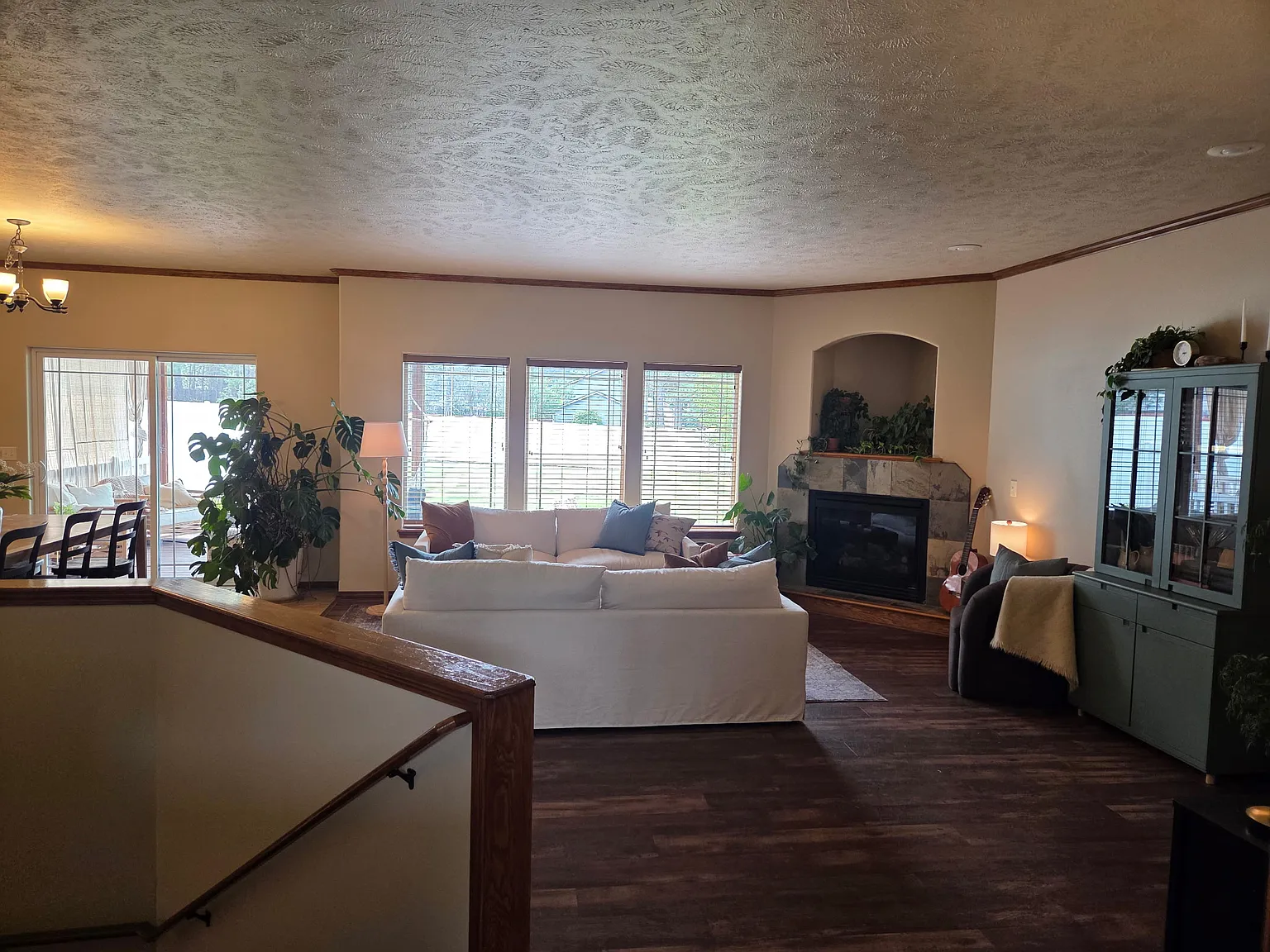 4 bed, 3000 sqft, $2,900 — Photo 3