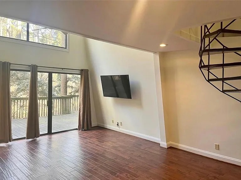 3200 Rim Cove Dr #131 — Photo 32