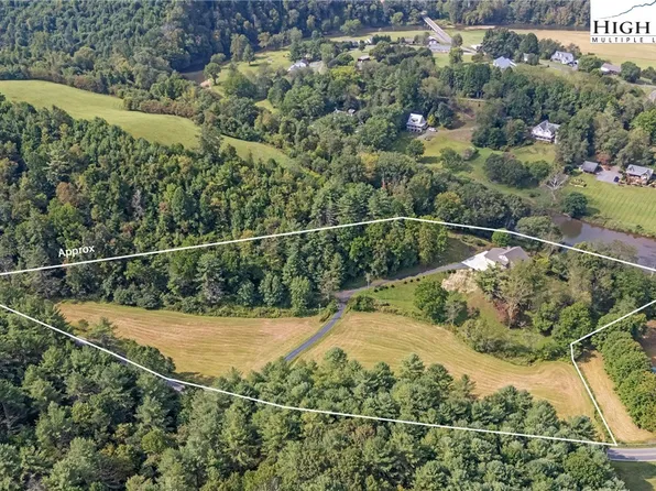 1515 Clifton Road, Crumpler, NC 28617