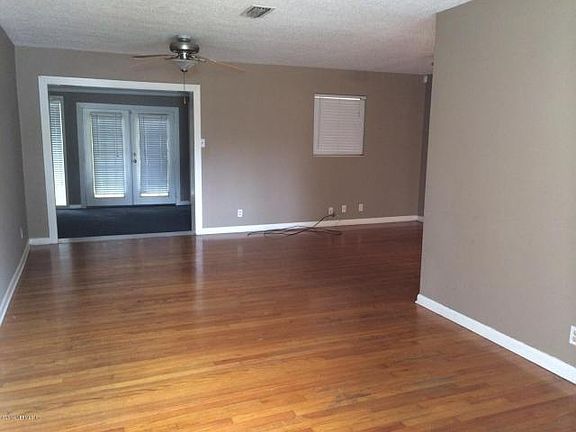 2nd image of 2931 Charme Dr