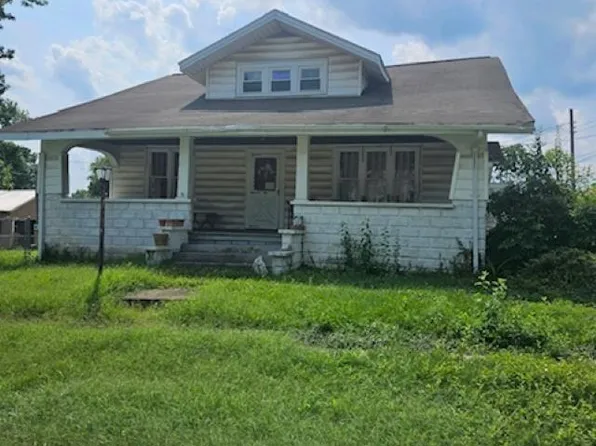 208 N 1st St, Owensville, IN 47665