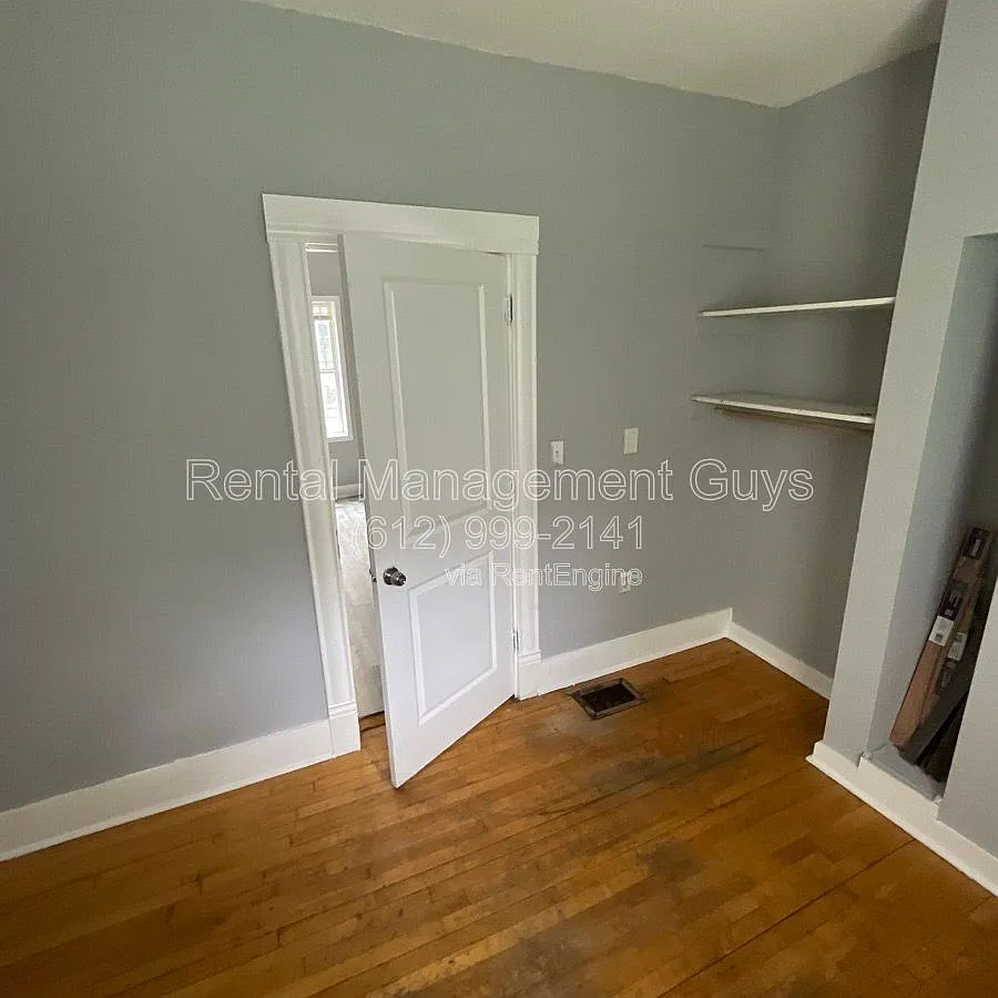 4 bed, 1.0 bath, $2,100 — Photo 4