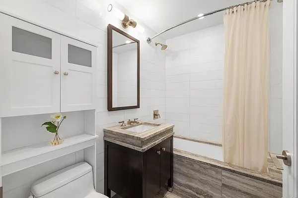 Sold by Triplemint | media 5