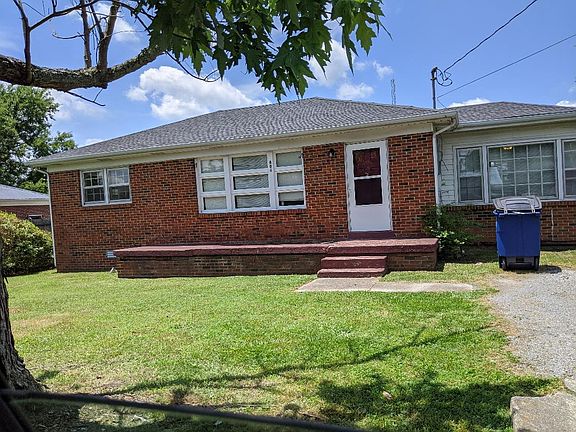2nd image of 806 Cowan Ave