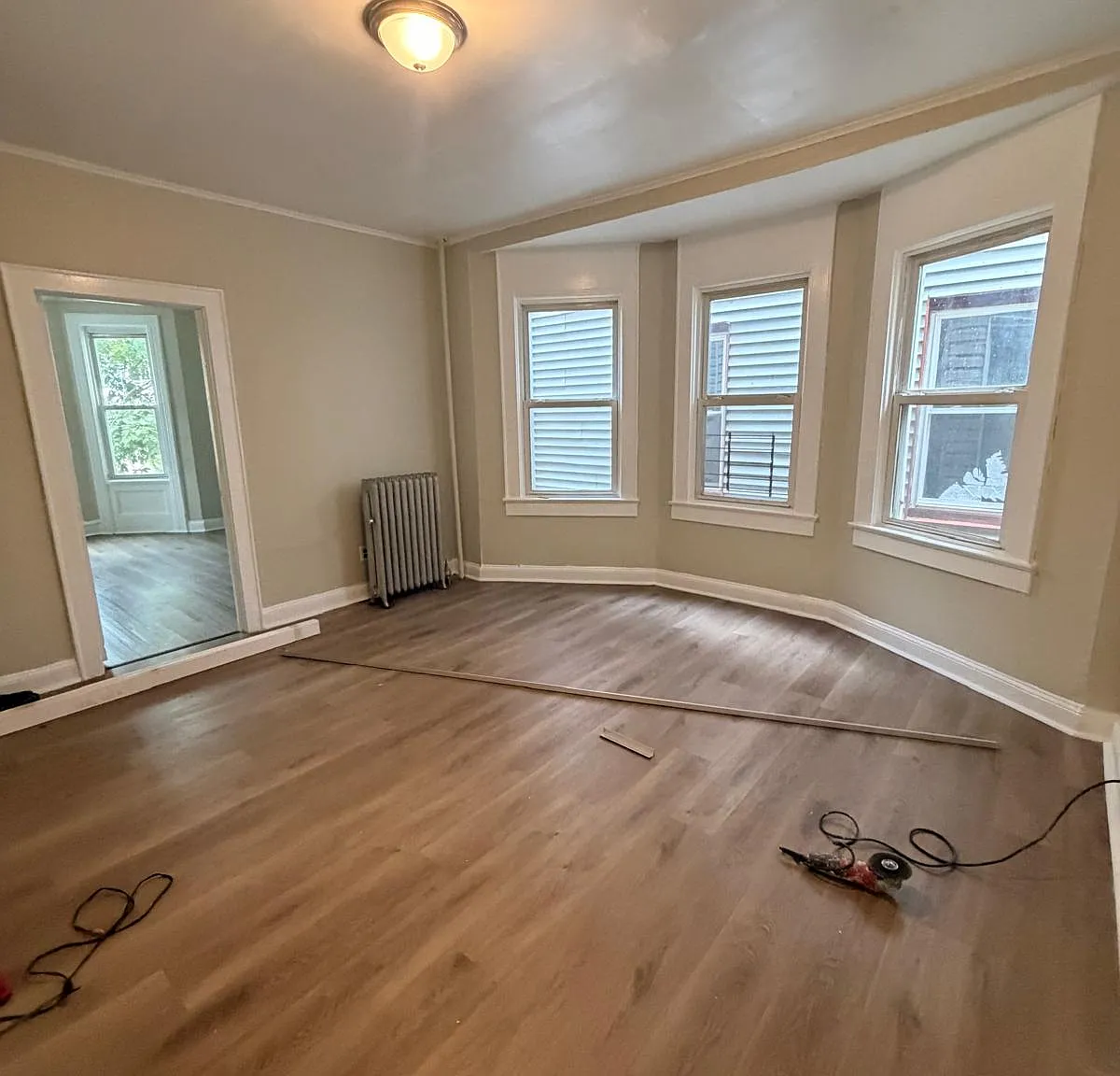 3 bed, 1450 sqft, $2,000 — Photo 2