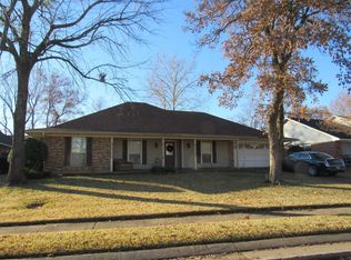 576 Northpark Ct, Bossier City, LA 71111