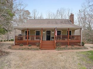 6033 Seldon Pond Rd, Gloucester, VA 23061