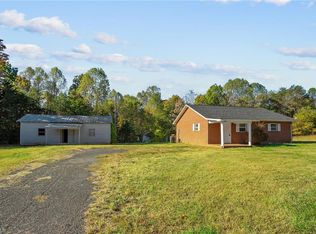 260 Chaney Loop Rd, Stoneville, NC 27048
