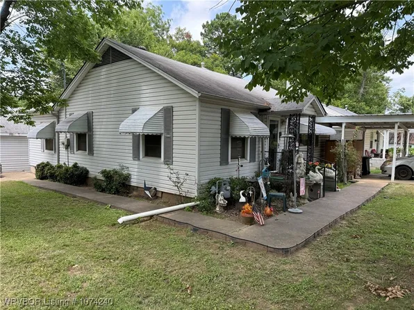 305 N 19th St, Van Buren, AR 72956