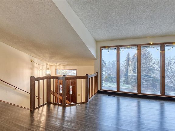 5th image of 1715 S Ridgemont Dr