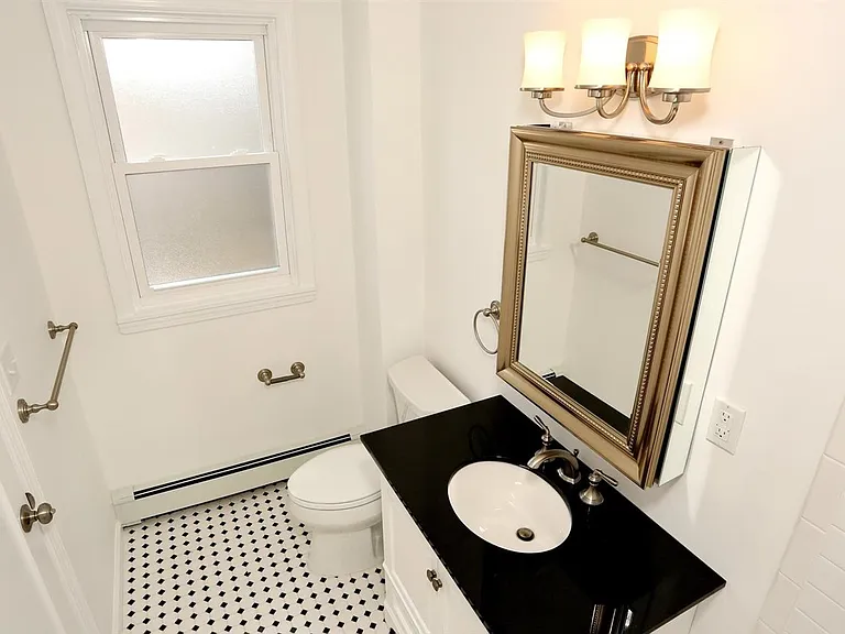 413 Jefferson St #3 — Photo 28