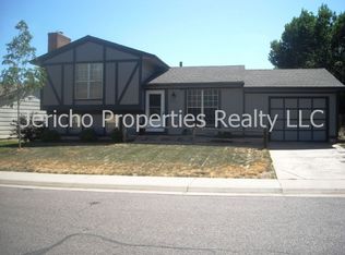 3194 S Dudley St, Lakewood, CO 80227