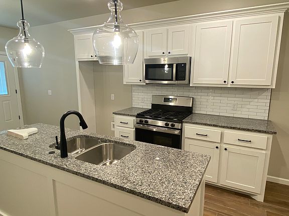 Kitchen (Refrigerator is NOT furnished)