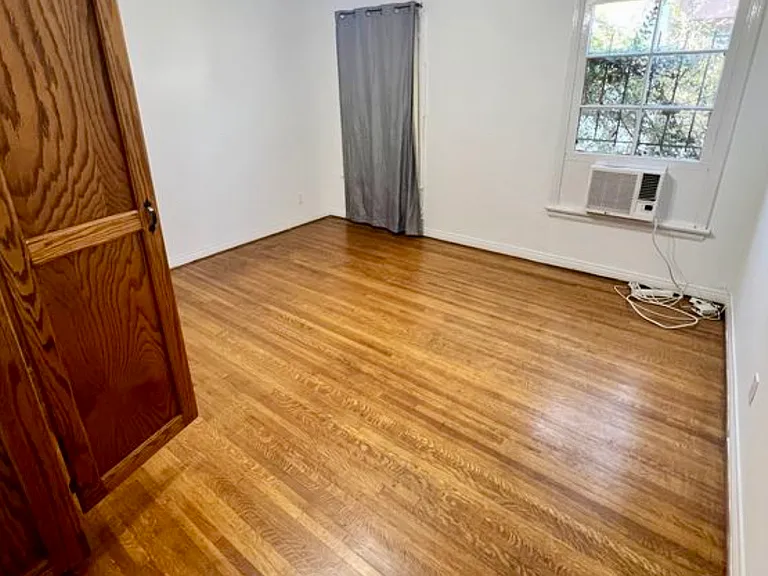 1452 S Sherbourne Dr — Photo 19