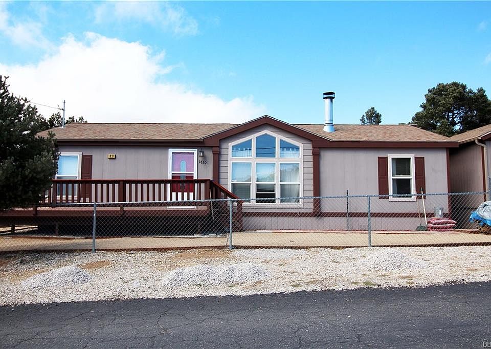 1st image of 1830 Pond Dr
