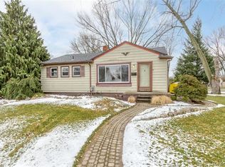 31569 Donnelly St, Garden City, MI 48135