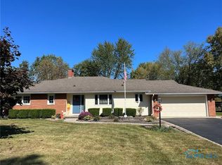 506 Orchard Ln, Findlay, OH 45840