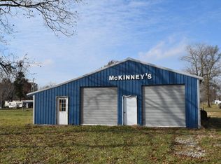 202 S Clay St, Iola, IL 62838