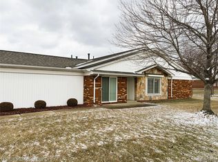 31750 Raymond Dr, Warren, MI 48093