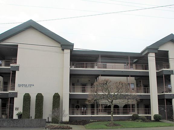 Front of Building
Entrance