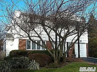 3653 Bertha Dr, Baldwin, NY