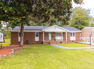 205 Chockoyotte St, Roanoke Rapids, NC 27870